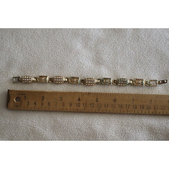 LInks Many Rhinestones Bracelet Gold Toned Fashion Jewelry 8” - Picture 9 of 14